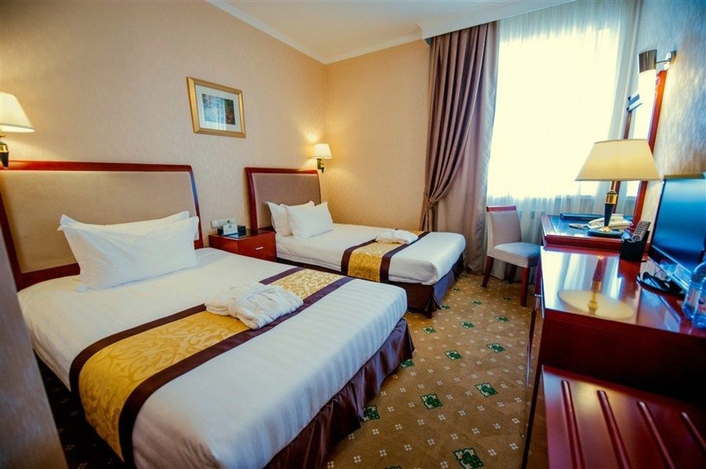 Goldman Empire Hotel Astana Buitenkant foto