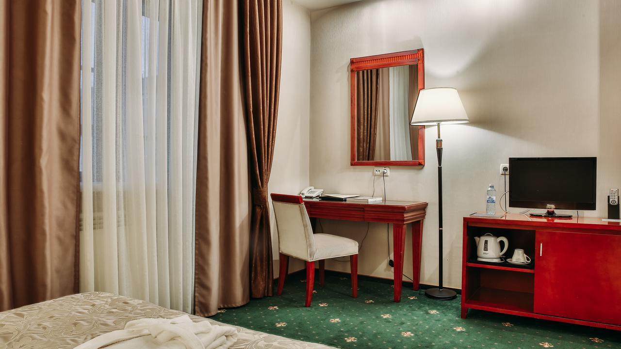 Goldman Empire Hotel Astana Buitenkant foto